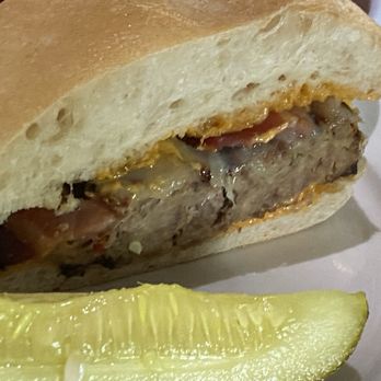 G. W. Tavern - Meatloaf sandwich - American Near Me - Washington Depot, Connecticut G. W. Tavern - Meatloaf sandwich - American Near Me - Washington Depot, Connecticut