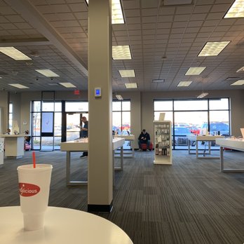 Verizon - Inside - Mobile Phones Near Me - American Fork, Utah Verizon - Inside - Mobile Phones Near Me - American Fork, Utah