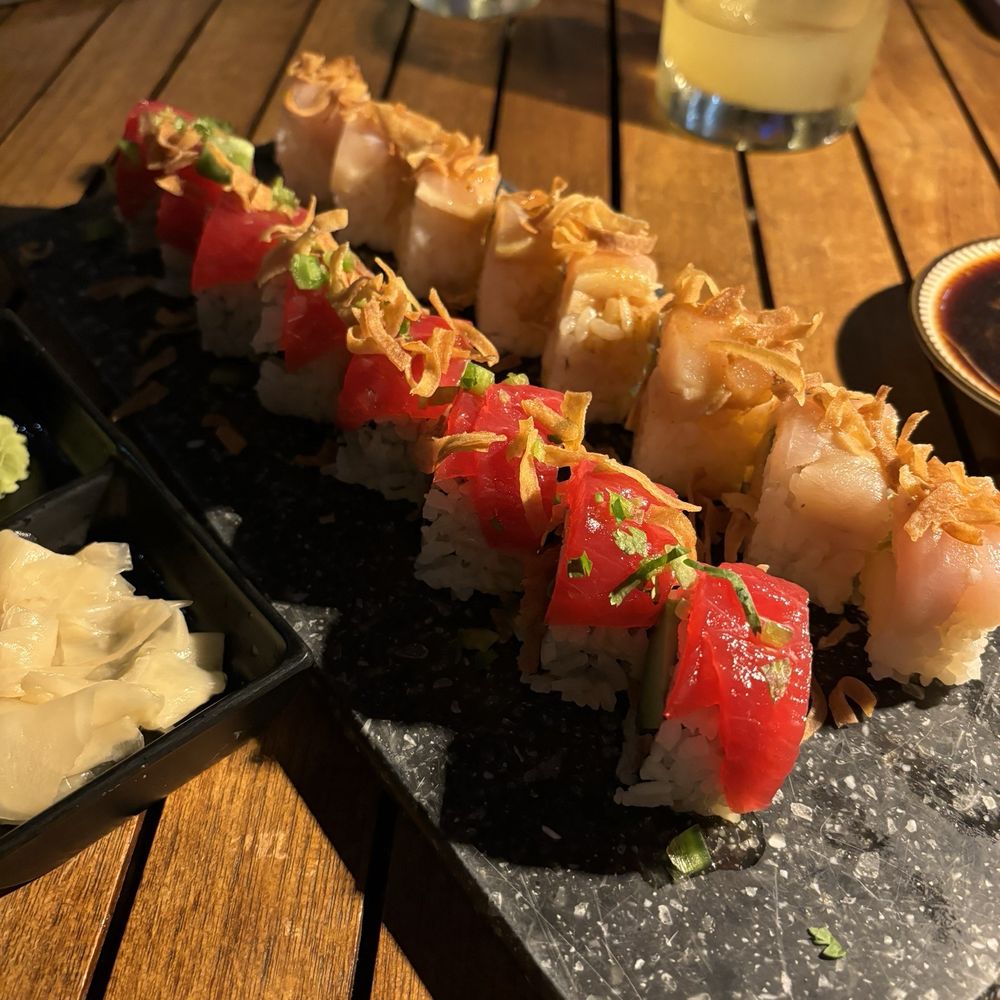 Katana - Spicy tuna and roll with truffle! - Sushi Bars Near Me - West Hollywood, California