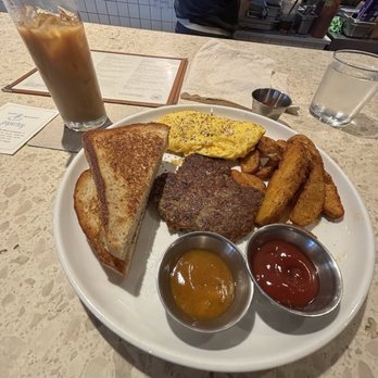 Paperboy East - Coffee & Tea Near Me - Austin, Texas Paperboy East - Coffee & Tea Near Me - Austin, Texas