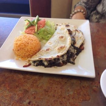 Antojitos Mexicanos Restaurant - Huitlacoche Quesadilla... Delicious! - Mexican Near Me - Paramount, California