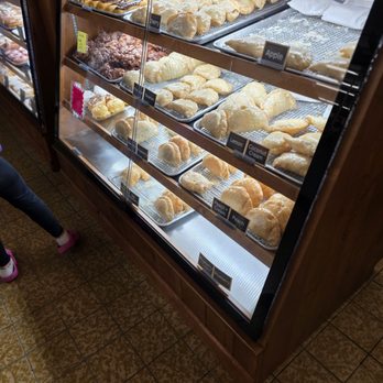 The Amish Market - Fresh made donuts - Farmers Market Near Me - Youngstown, Ohio The Amish Market - Fresh made donuts - Farmers Market Near Me - Youngstown, Ohio