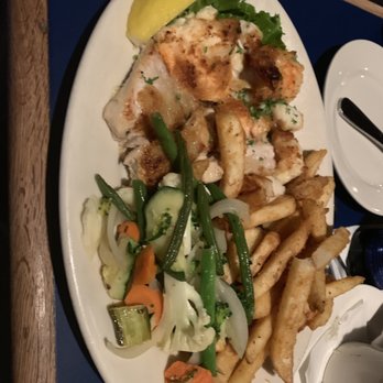 Boston Sail Loft - Seafood combo - Bars Near Me - Boston, Massachusetts