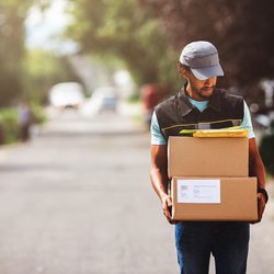 In Da Clutch Logistics - Timely Delivery
