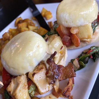Down to Earth Cafe - Does cual Artichoke Benedict - Breakfast & Brunch Near Me - Portland, Oregon Down to Earth Cafe - Does cual Artichoke Benedict - Breakfast & Brunch Near Me - Portland, Oregon