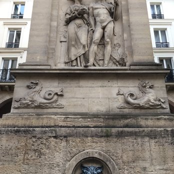 La Fontaine de Mars - French Near Me - Paris, 75