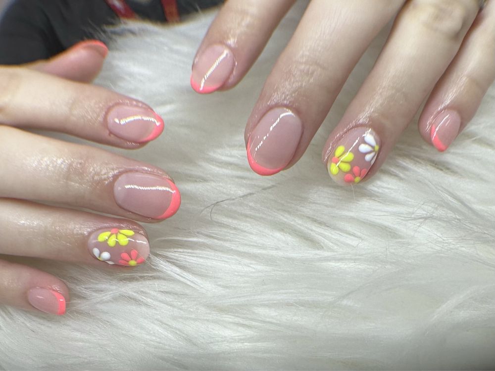 NAIL LOUNGE Updated August 2024 11 Photos & 12 Reviews 26055 S