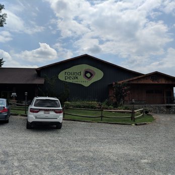Round Peak Vineyards - Wineries Near Me - Mount Airy, North Carolina Round Peak Vineyards - Wineries Near Me - Mount Airy, North Carolina