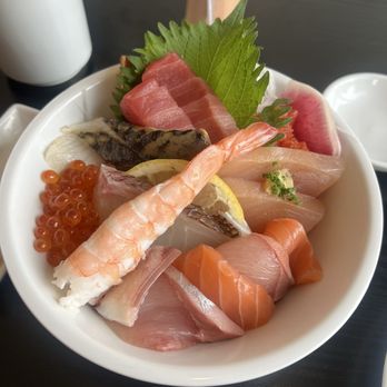 Fillet Sushi - Sushi Bars Near Me - Monrovia, California