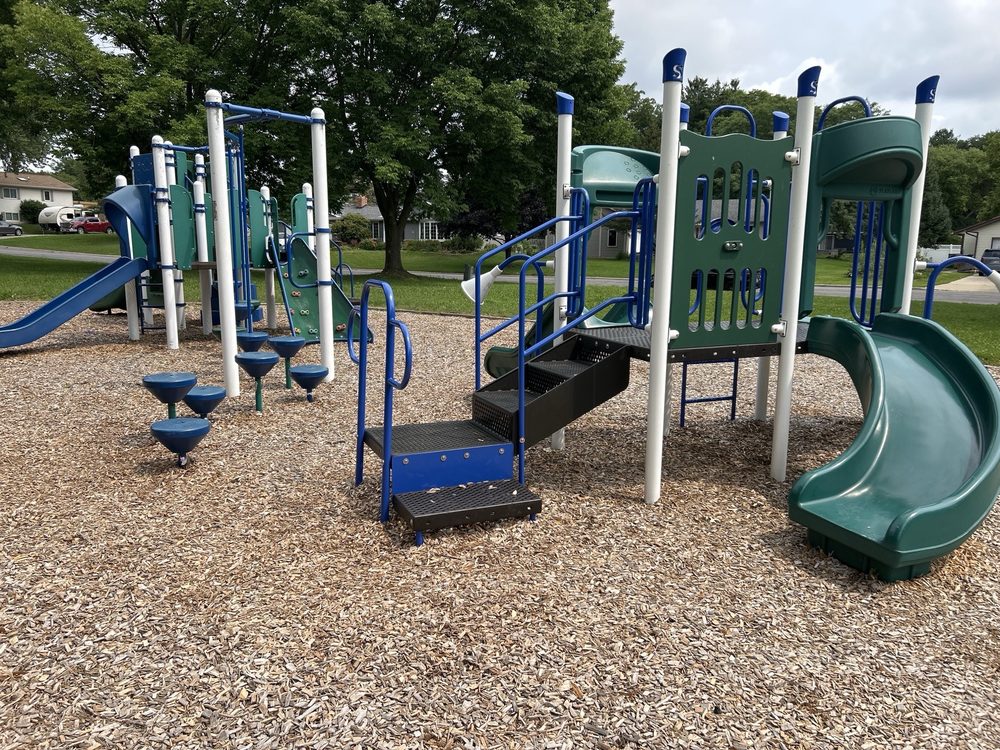 Thompson Park Logo