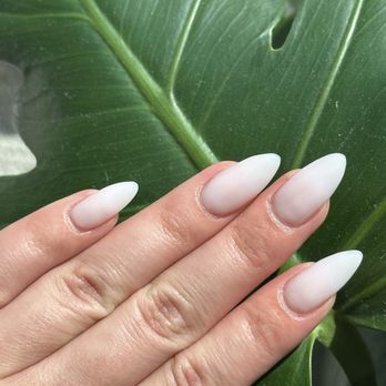 Bloom Nails - Nail Salons Near Me - Los Angeles, California