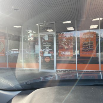 Little Caesars Pizza - Sitting in my car waiting for my pizza that's supposed to be hot and ready. - Pizza Near Me - North Olmsted, Ohio Little Caesars Pizza - Sitting in my car waiting for my pizza that's supposed to be hot and ready. - Pizza Near Me - North Olmsted, Ohio