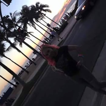 Waikiki Beach - Beaches Near Me