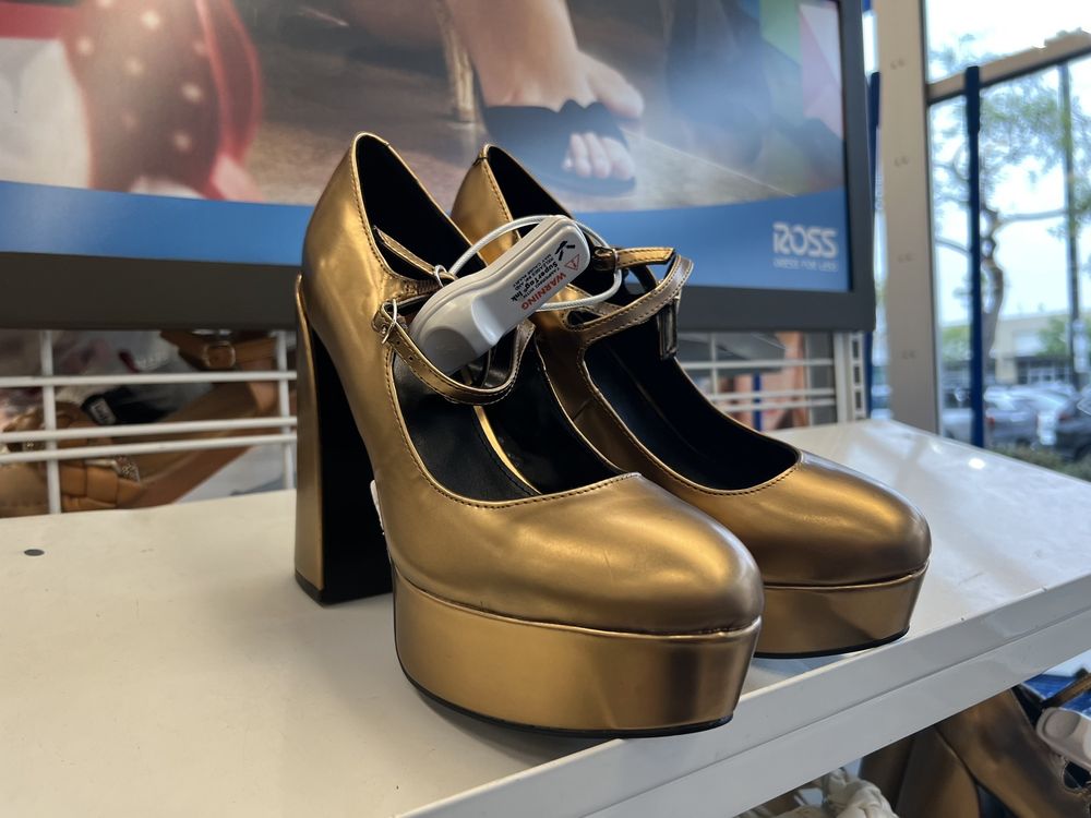 ROSS DRESS FOR LESS Updated October 2024 265 Photos & 21 Reviews