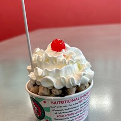 Fundae's Ice Cream & Sweets - Dough Verload