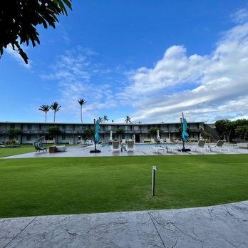 Maui Seaside Hotel - Pool - VN - Hotels Near Me - Kahului, Hawaii Maui Seaside Hotel - Pool - VN - Hotels Near Me - Kahului, Hawaii