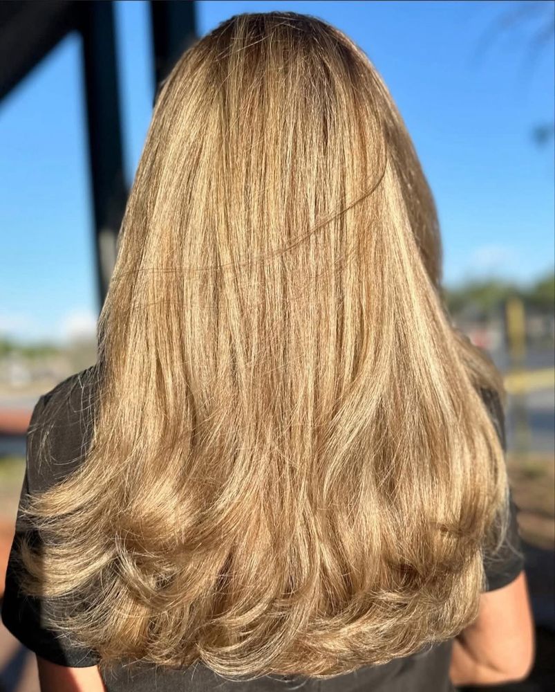 Hair By Miranda Logo