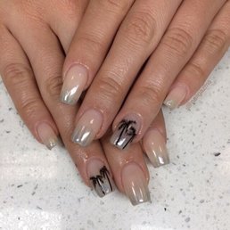 Color: Barely There w/holographic & palm design