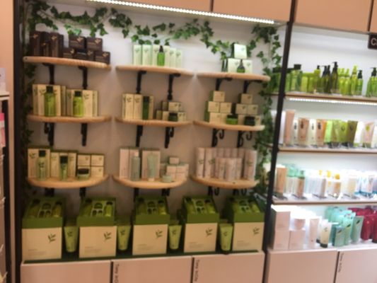 Etude House & Innisfree by null