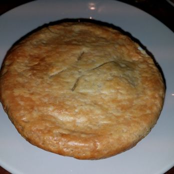 Cheddar's Scratch Kitchen - Old fashioned chicken pot pie.  Let it cool for 15 mins otherwise it is like eating lava!!  Once cooled, it is very yummy! - Comfort Food Near Me - Port St. Lucie, Florida