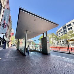 MUNI / BART Station - Civic Center - Outside