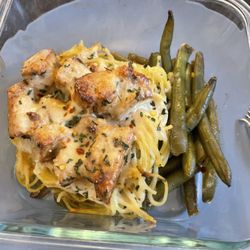 Fuel F33D - Chicken Alfredo
