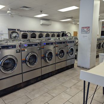 Crossway Laundromat - Laundromat Near Me - Tallahassee, Florida Crossway Laundromat - Laundromat Near Me - Tallahassee, Florida