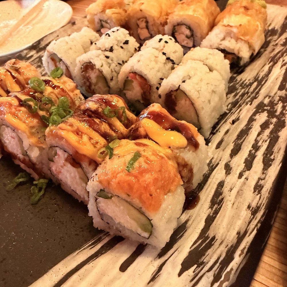 Blue Sushi Sake Grill - Lion, Coba, and Crunchy Cabbage - Sushi Bars Near Me - Surprise, Arizona
