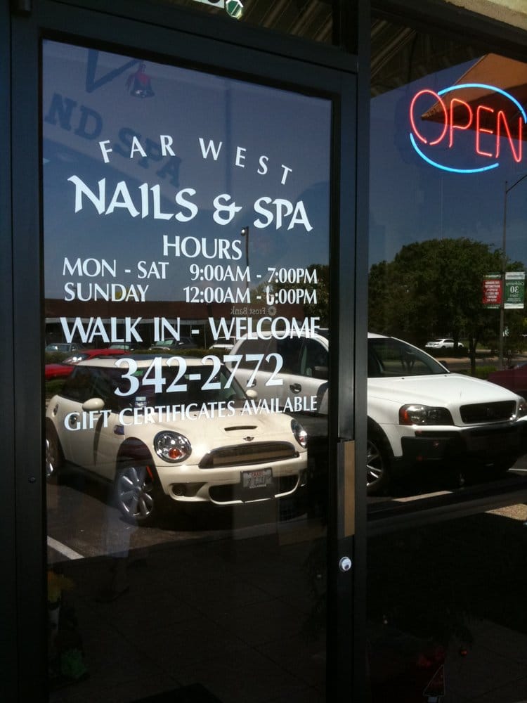Far West Nails & Spa Logo