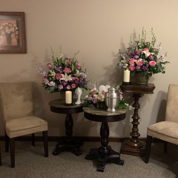 Barton Family Funeral Service - Funeral Services & Cemeteries Near Me - Edmonds, Washington Barton Family Funeral Service - Funeral Services & Cemeteries Near Me - Edmonds, Washington