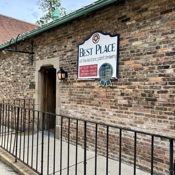 Best Place Coffee & Spirits - Coffee & Tea Near Me - Milwaukee, Wisconsin