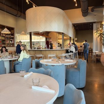 Good Graces - Interior - Cafes Near Me - Raleigh, North Carolina