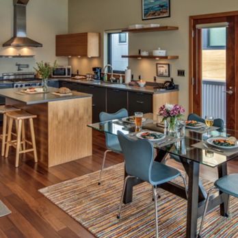 Island Inn - Penthouse 2! - Hotels Near Me - Friday Harbor, Washington Island Inn - Penthouse 2! - Hotels Near Me - Friday Harbor, Washington