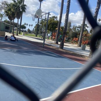 Drake Park - Parks Near Me - Long Beach, California Drake Park - Parks Near Me - Long Beach, California
