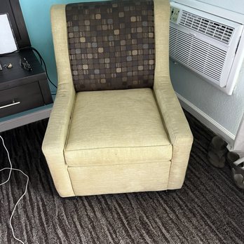 Pacifica Beach Hotel - Chair from the 70's - Hotels Near Me - Pacifica, California Pacifica Beach Hotel - Chair from the 70's - Hotels Near Me - Pacifica, California