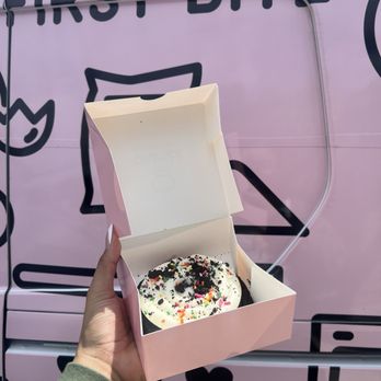 Crumbl - La Verne - Bakeries Near Me - La Verne, California Crumbl - La Verne - Bakeries Near Me - La Verne, California