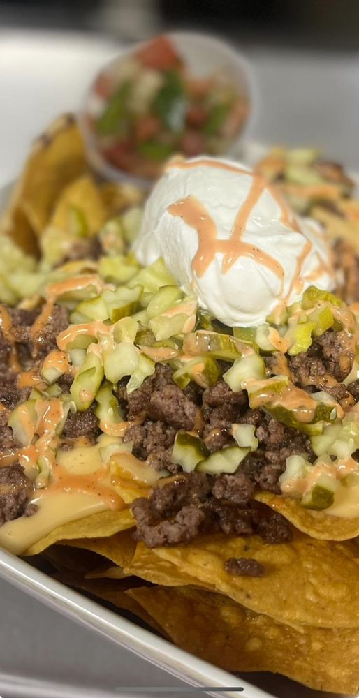 Food from Weaver’s Fresh Food and Drink