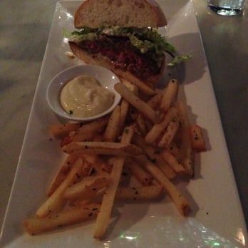 Marlowe - Marlowe Burger (Split in Half) - Diners Near Me - San Francisco, California