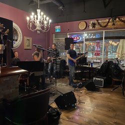 Tipsy Beaver Bar and Grill