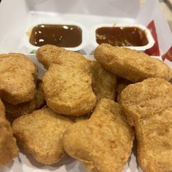 McDonald's - 10 McCroquettes avec sauces aigre-douce et BBQ