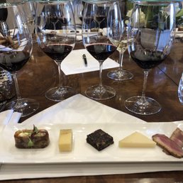 Wines, meh, nothing spectacular.
