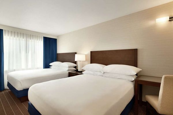 Embassy Suites by Hilton Boston at Logan Airport by null