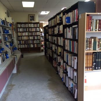 Le Chaînon - Thrift Stores Near Me - Montreal, Quebec