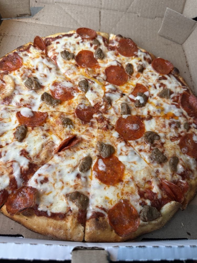 Castle Rock Pizza Logo