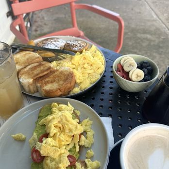Tostado - Avocado toast - Cafes Near Me - San Juan, Puerto Rico