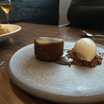 Uchiko Austin - Banana cake - Sushi Bars Near Me - Austin, Texas Uchiko Austin - Banana cake - Sushi Bars Near Me - Austin, Texas
