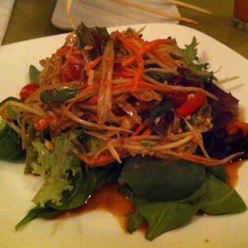 Smiling Banana Leaf - Som Tum (Papaya Salad) - Thai Near Me - Pittsburgh, Pennsylvania Smiling Banana Leaf - Som Tum (Papaya Salad) - Thai Near Me - Pittsburgh, Pennsylvania