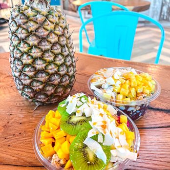 Playa Bowls - Tropical Açaí Bowl (top) Dragon berry Pitaya Bowl (bottom) - Juice Bars & Smoothies Near Me - Gaithersburg, Maryland Playa Bowls - Tropical Açaí Bowl (top) Dragon berry Pitaya Bowl (bottom) - Juice Bars & Smoothies Near Me - Gaithersburg, Maryland