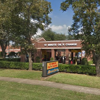 10 Minute Oil Change - Front of shop - Auto Repair Near Me - Sugar Land, Texas 10 Minute Oil Change - Front of shop - Auto Repair Near Me - Sugar Land, Texas