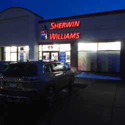Sherwin-Williams Paint Store - Outside of the shop, view looking west.